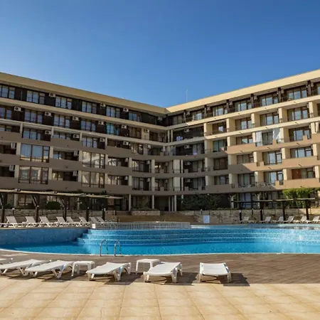 Luxor Zaks Светий Влас