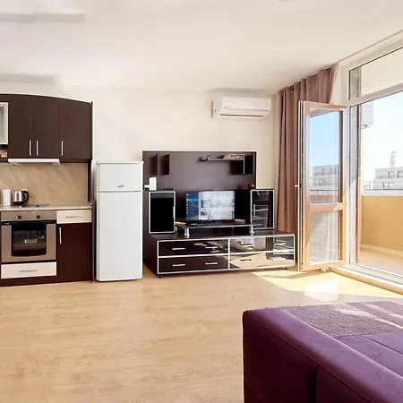 Luxor Zaks Апартаменти